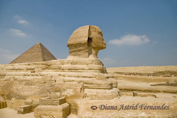 Egypt-Sphinx-and-Giza-Pyramid